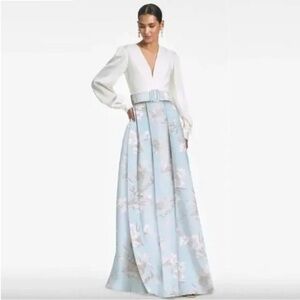 New Sachin & Babi gown Sz 0